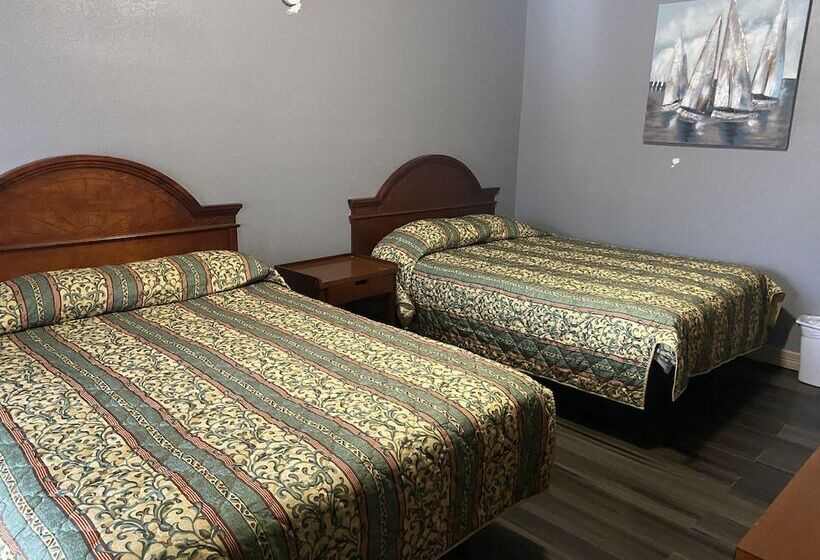 Surf Motel And Apartments