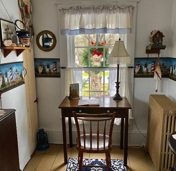 The Bella Ella Bed And Breakfast