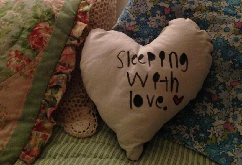 Whalesong Bed And Breakfast