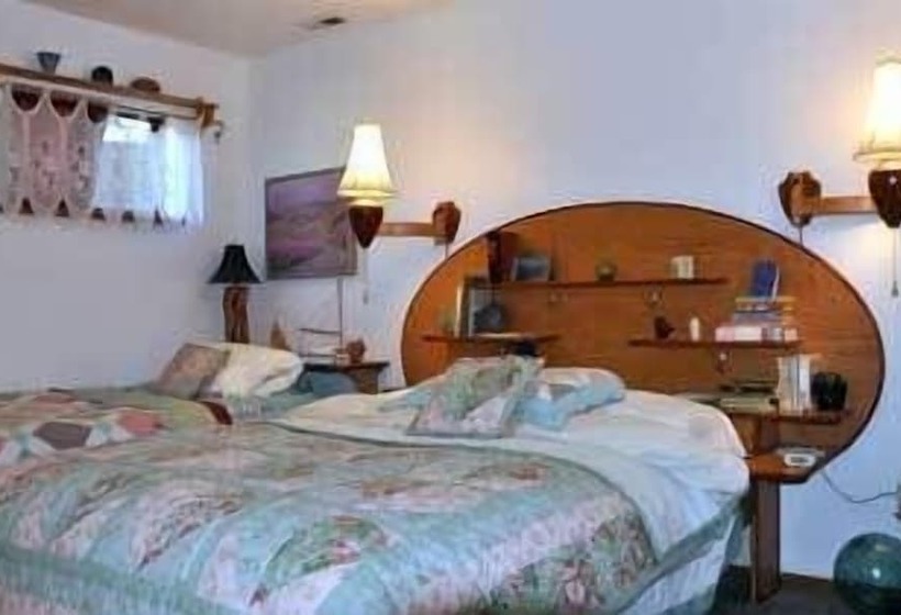 Whalesong Bed And Breakfast