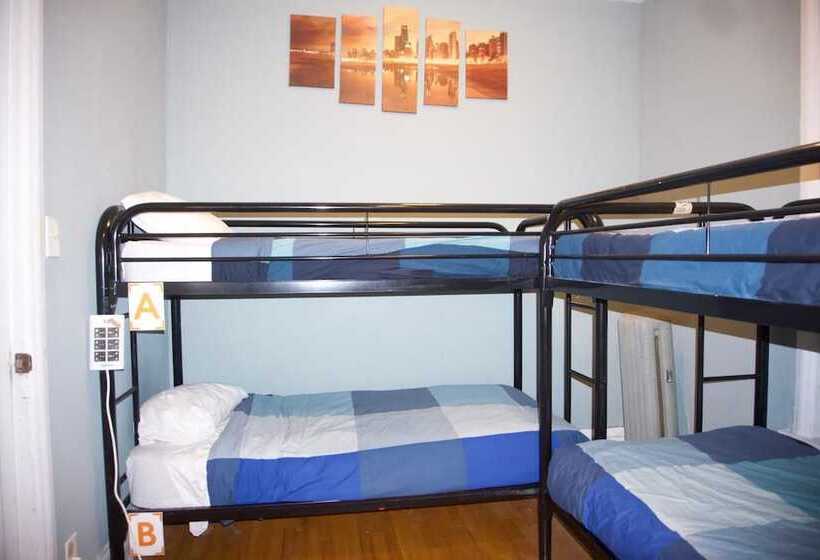 Wrigley Hostel   Chicago