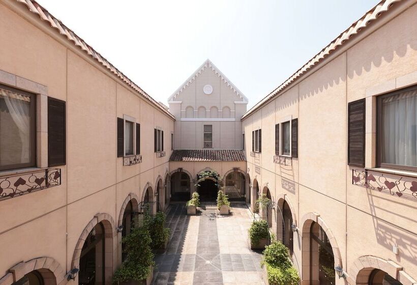 Отель Bella Vita