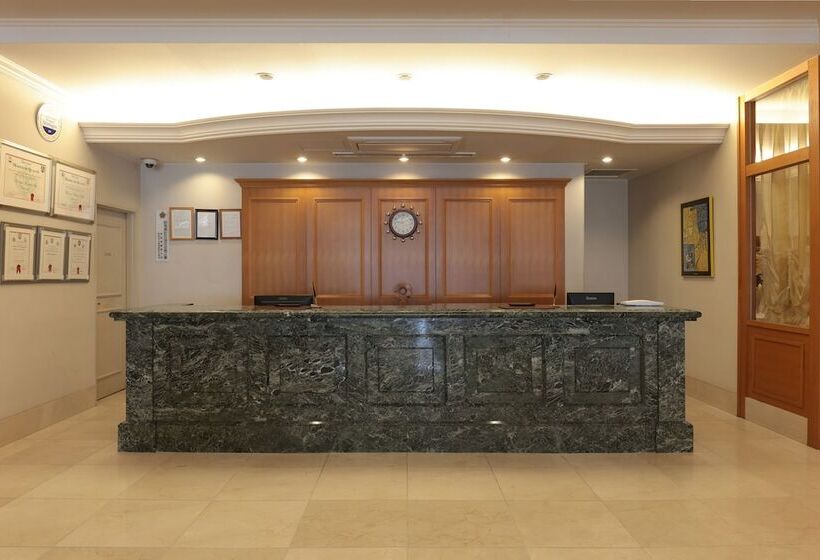 Отель Bella Vita