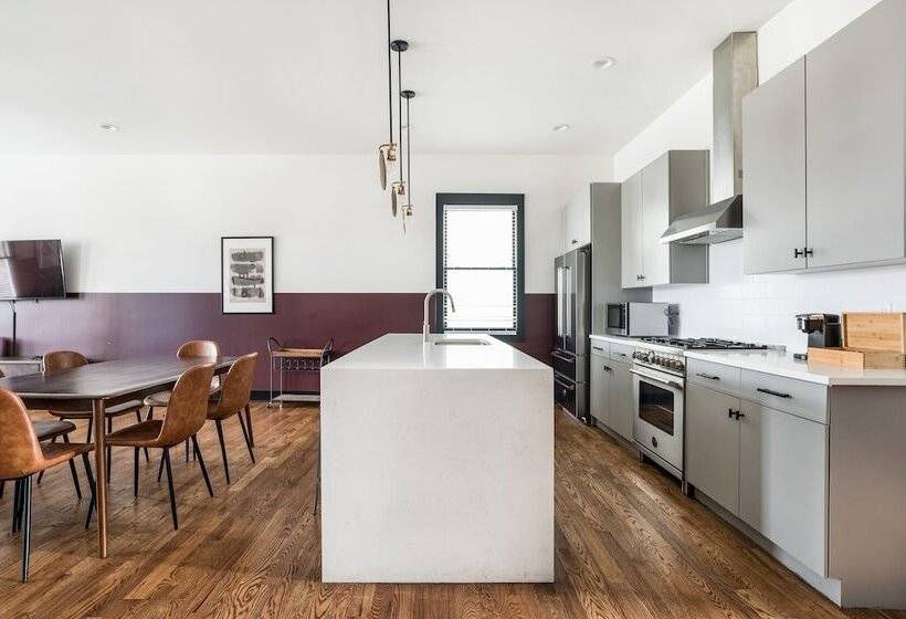 Connie & Tammy By Avantstay 2 Unit Buyout W/ 8br In Heart Of Nashville