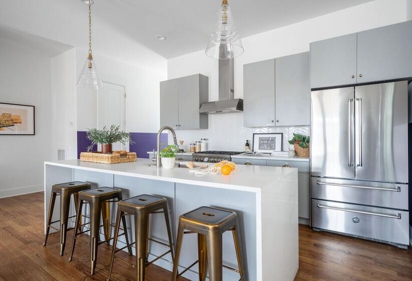 Connie & Tammy By Avantstay 2 Unit Buyout W/ 8br In Heart Of Nashville