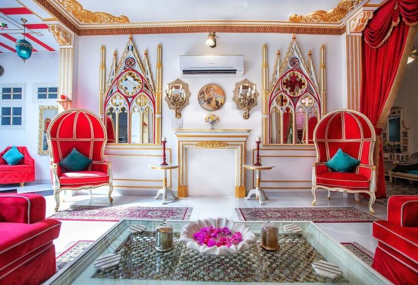 ホテル The Royal Hermitage