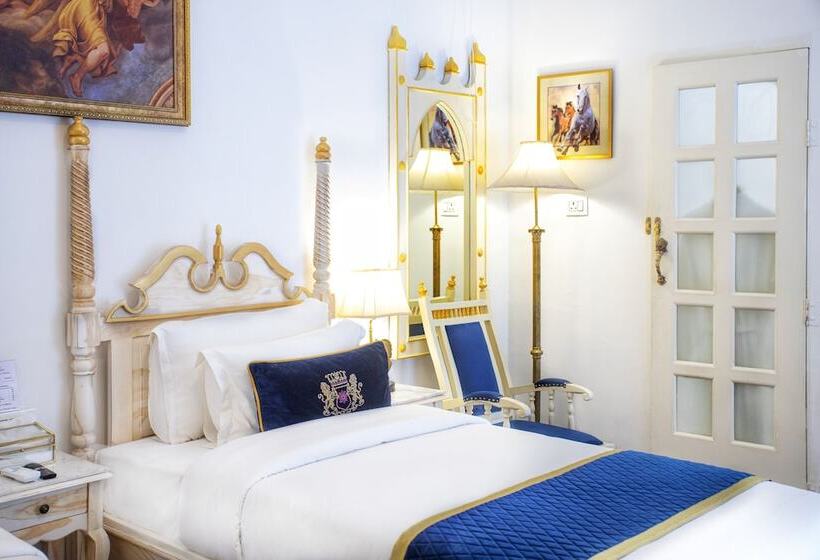 ホテル The Royal Hermitage