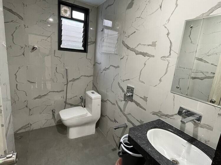 فندق Rajdhani