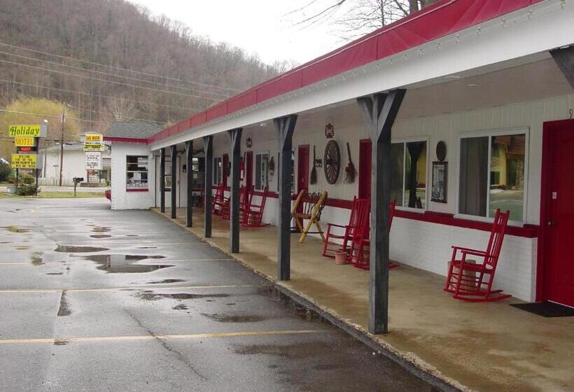A Holiday Motel Maggie Valley