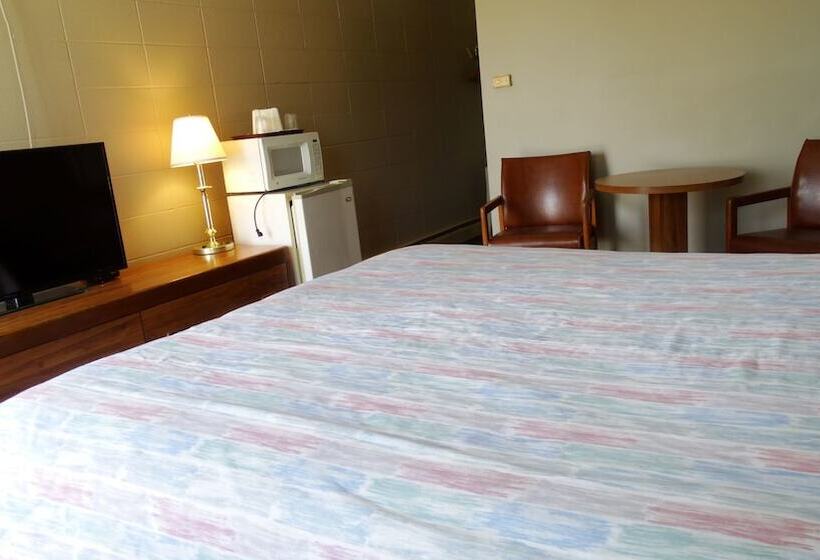 Attican Motel   Attica   Batavia   Warsaw   Darien Lake