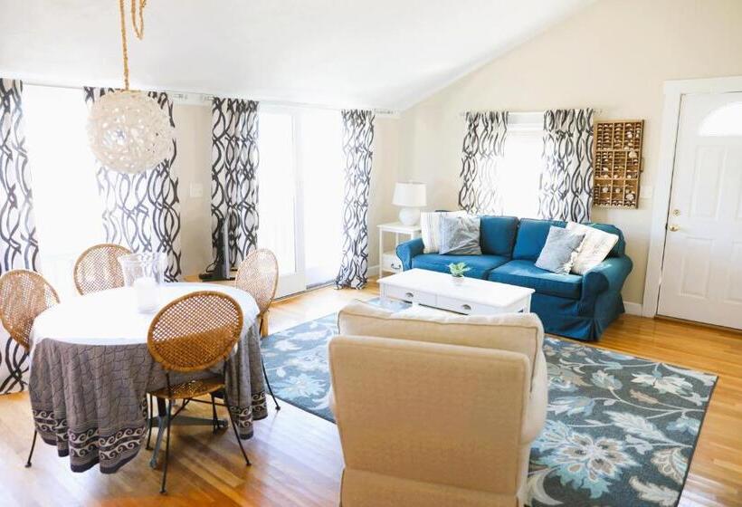 An English Garden Bed & Breakfast