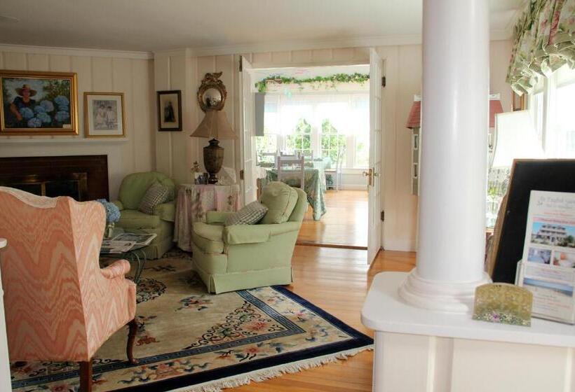 An English Garden Bed & Breakfast