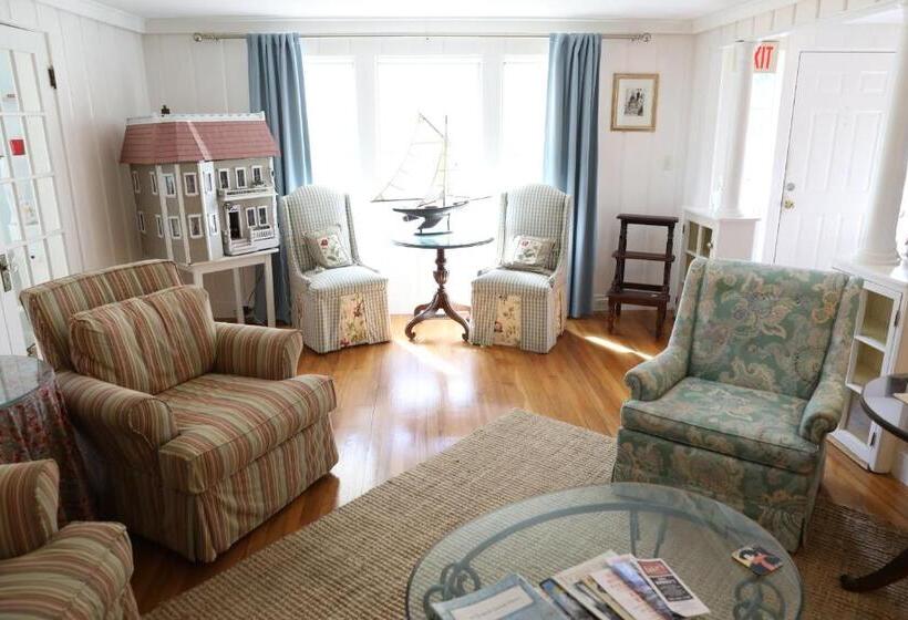 An English Garden Bed & Breakfast