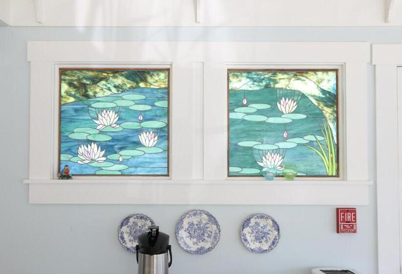 An English Garden Bed & Breakfast