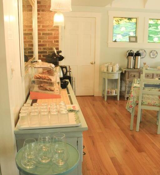 An English Garden Bed & Breakfast