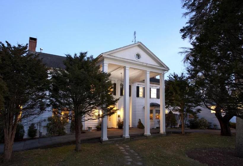 تختخواب و صبحانه Applegate Inn