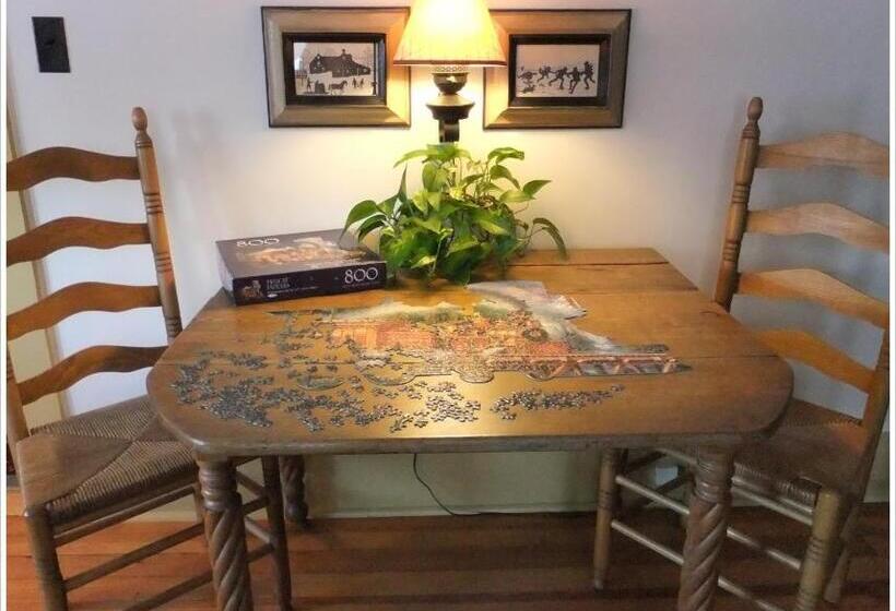 민박 Covered Bridge House