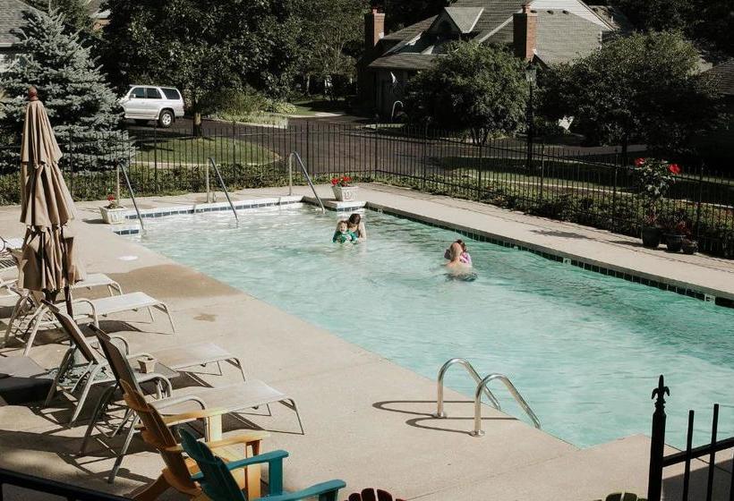 Bed and Breakfast Inn At Pine Terrace, Oconomowoc as melhores ofertas