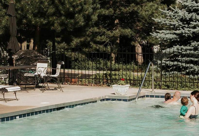 Bed and Breakfast Inn At Pine Terrace, Oconomowoc as melhores ofertas