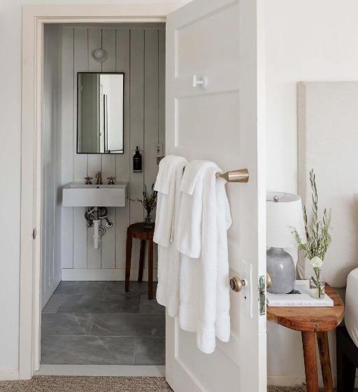 ベッドアンドブレックファースト The Bentley Inn