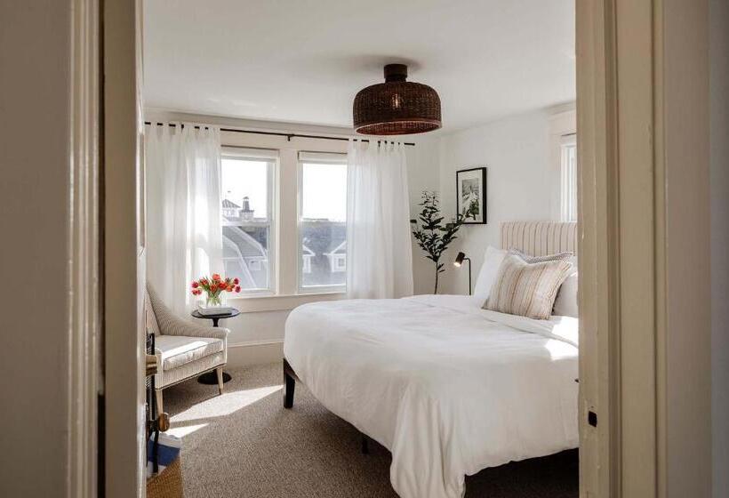 ベッドアンドブレックファースト The Bentley Inn