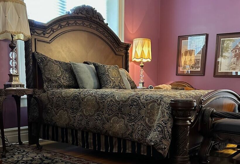 تختخواب و صبحانه The Blenman Inn