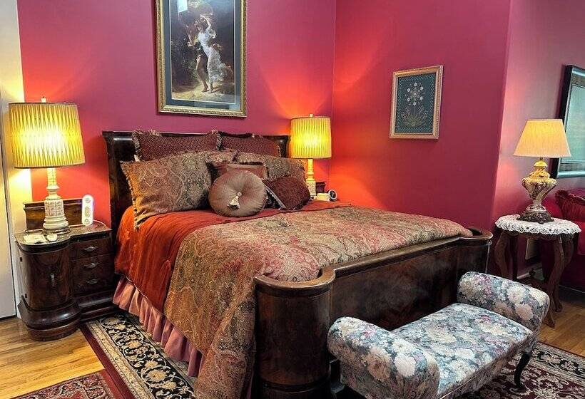 تختخواب و صبحانه The Blenman Inn