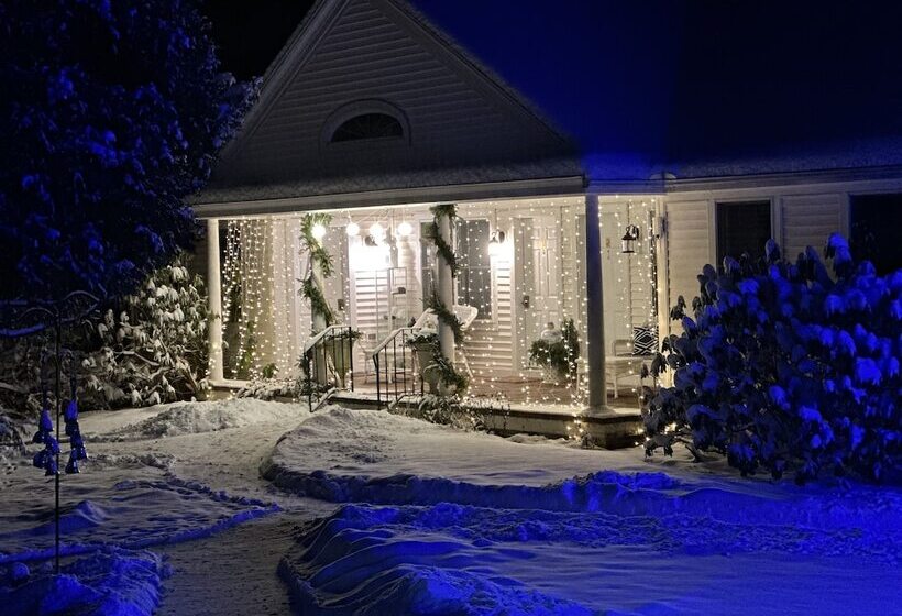 민박 The Inn At Stockbridge