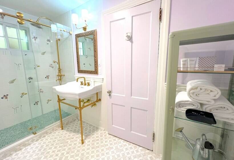 민박 The Inn At Stockbridge