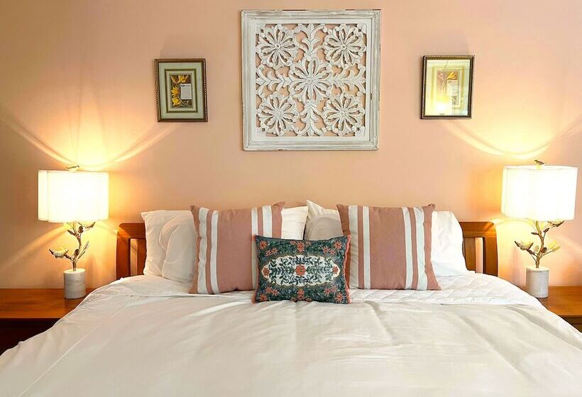 민박 The Inn At Stockbridge