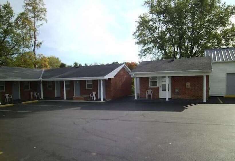 모텔 Hillsboro Inn & Suites