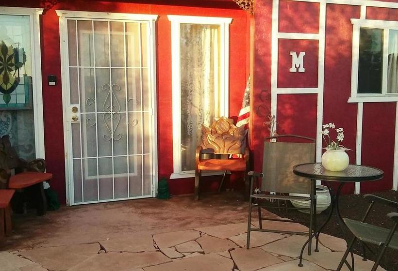 Dumplin Patch Bed & Breakfast