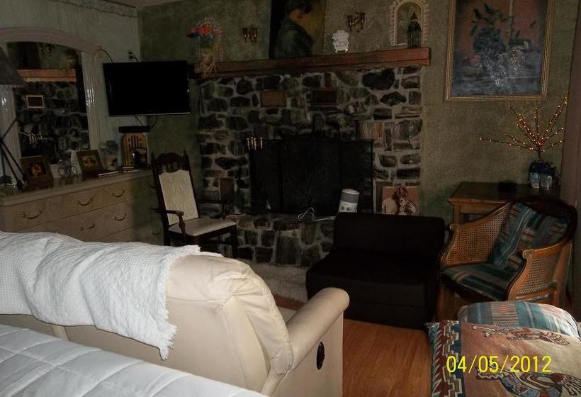 Dumplin Patch Bed & Breakfast