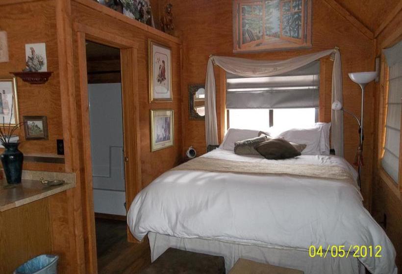 Dumplin Patch Bed & Breakfast