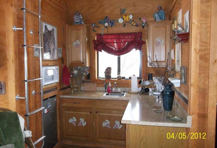 Dumplin Patch Bed & Breakfast