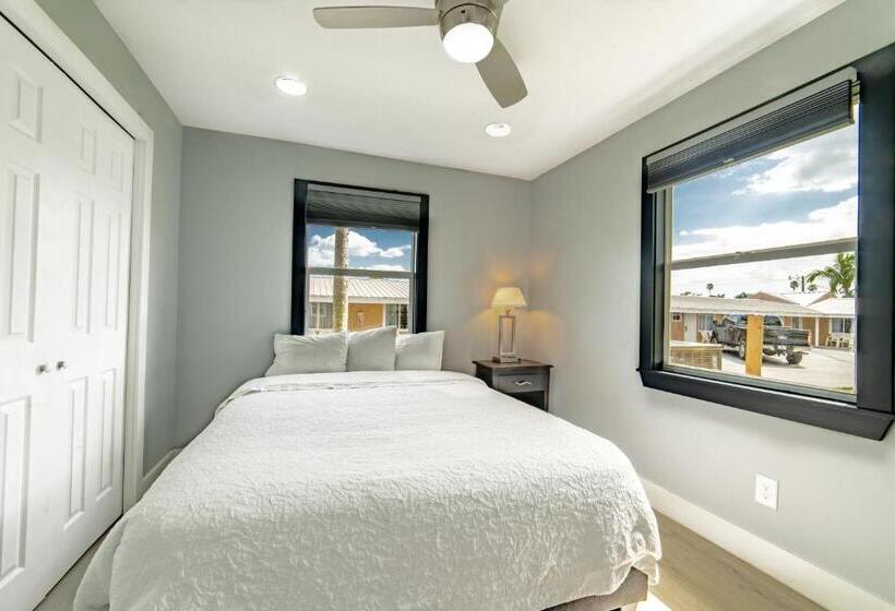 Everglades City Motel   Everglades Adventures Inn