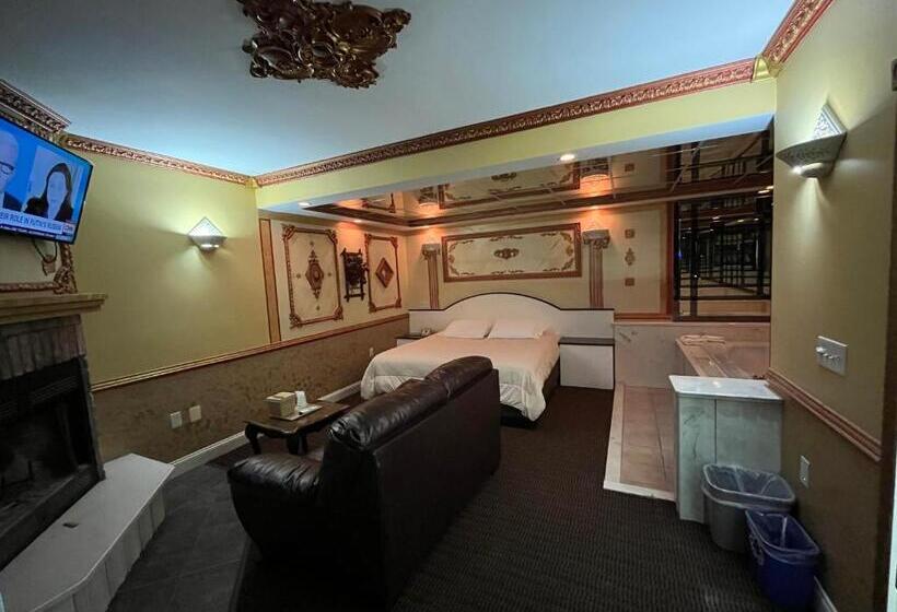 Gallery Holiday Motel