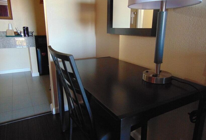 Heart Of Texas Motel