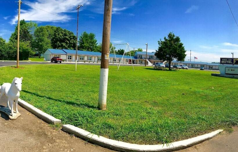 Horse Cave Motel