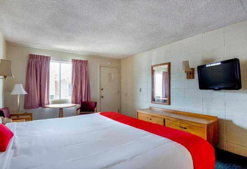 فندق Deluxe Inn