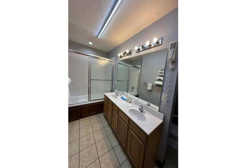 فندق Fairway Inn Florence Indiana