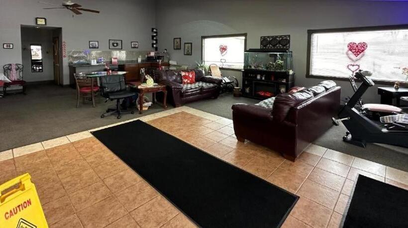 فندق Fairway Inn Florence Indiana