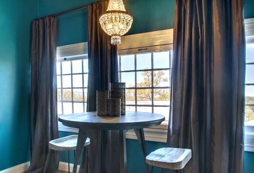 هتل Finial Bw Premier Collection Oxford   Anniston