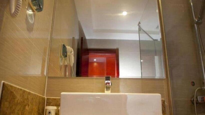 Отель Greentree Inn Hainan Haikou Jinniu Road Business