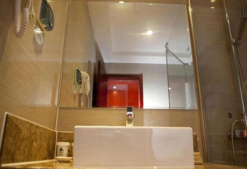 Отель Greentree Inn Hainan Haikou Jinniu Road Business