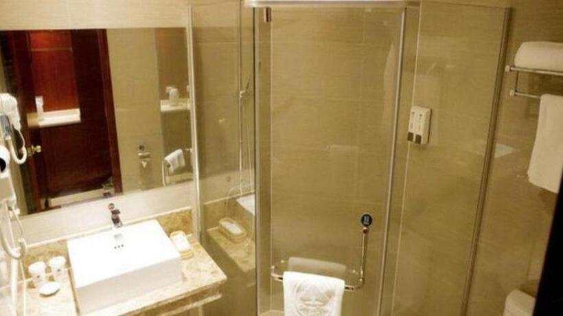 Отель Greentree Inn Hainan Haikou Jinniu Road Business