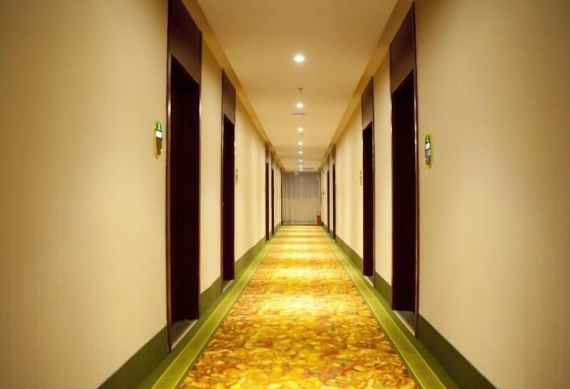 Отель Greentree Inn Hainan Haikou Jinniu Road Business