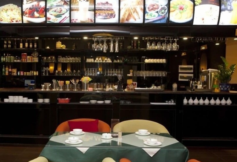 Отель Greentree Inn Hainan Haikou Jinniu Road Business