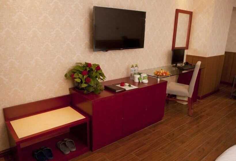 Отель Greentree Inn Hainan Haikou Jinniu Road Business