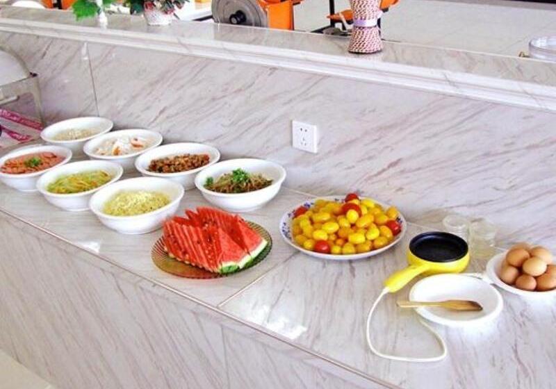 Отель Greentree Inn Hebei Zhangjiakou Wuyi East Street Jianxing Express